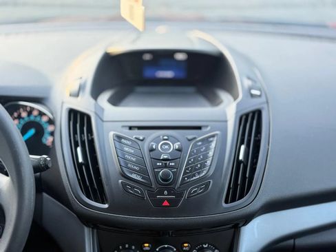 Used 2015 Ford Escape S FWD image 26