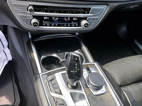 Used 2020 BMW 750i xDrive w/ M Sport Package AWD/4WD image 15
