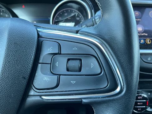 Used 2021 Buick Encore GX Select image 21