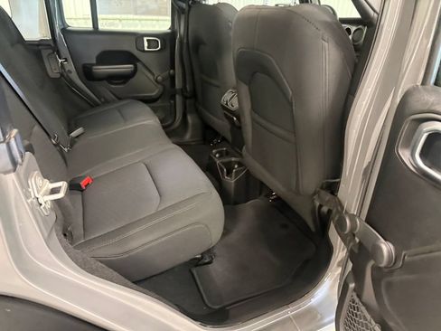 Used 2020 Jeep Wrangler Unlimited Sport AWD/4WD image 26