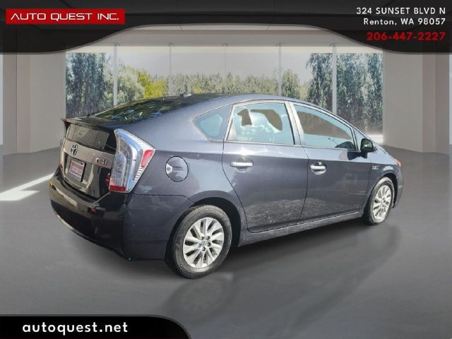 Used 2014 Toyota Prius Prime Plug-In Hybrid FWD image 5