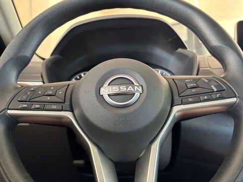 Used 2026 Nissan Altima 2.5 SV FWD image 28
