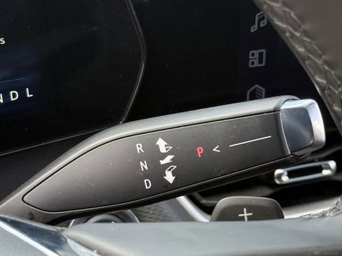 Used 2025 Chevrolet Equinox LT image 19