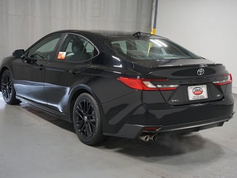 Certified 2025 Toyota Camry SE image 6