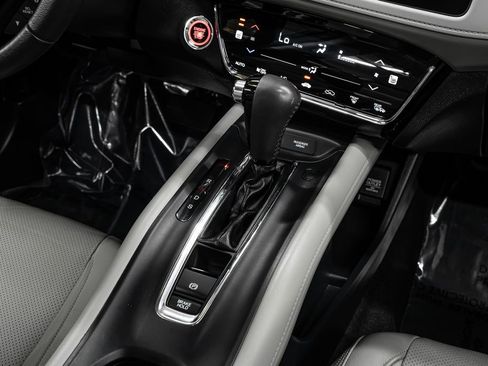 Used 2021 Honda HR-V EX-L image 17