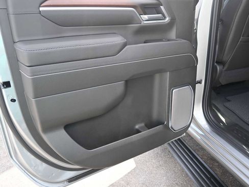 New 2026 GMC Sierra 3500 Denali w/ Denali Reserve Package image 36