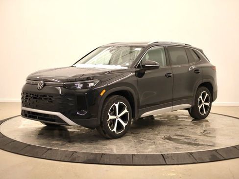 New 2026 Volkswagen Tiguan SE image 7