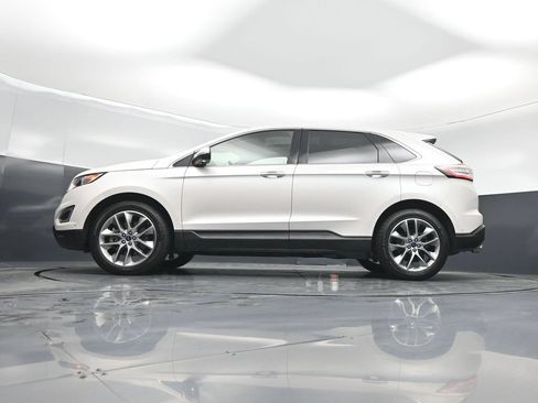 Used 2018 Ford Edge Titanium w/ Equipment Group 302A AWD/4WD image 51