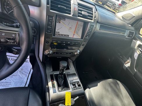 Used 2014 Lexus GX 460 image 26