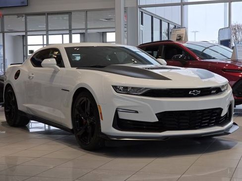 Used 2022 Chevrolet Camaro SS image 17