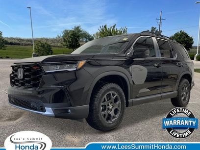 New 2025 Honda Pilot TrailSport