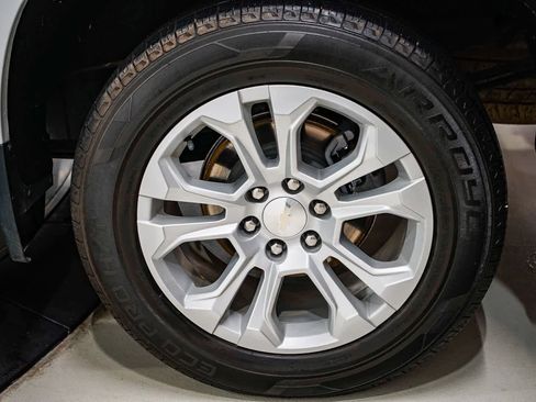 Used 2022 Chevrolet Silverado 1500 LTZ image 10