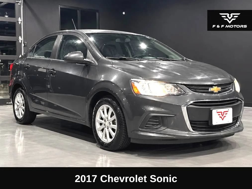 Used 2017 Chevrolet Sonic LT FWD image 1