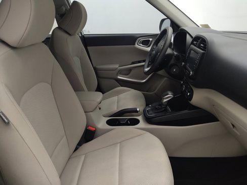 Used 2021 Kia Soul LX FWD image 21