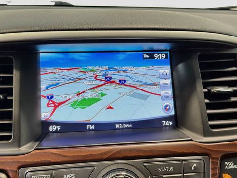 Used 2019 Nissan Pathfinder Platinum AWD/4WD image 15