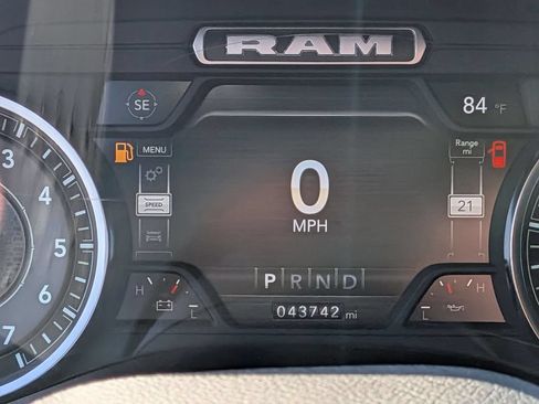 Certified 2023 RAM 1500 Laramie RWD image 18