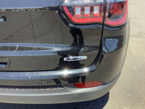 Used 2023 Jeep Compass Latitude w/ Sun and Sound Group image 10