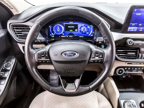 Used 2020 Ford Escape SE Sport image 19