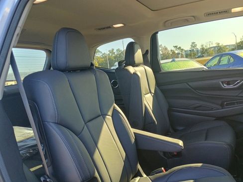 Certified 2025 Subaru Ascent Limited w/ Popular Package #2 image 23