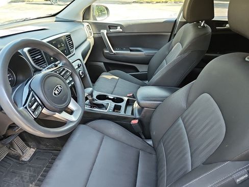 Used 2021 Kia Sportage LX AWD/4WD image 18