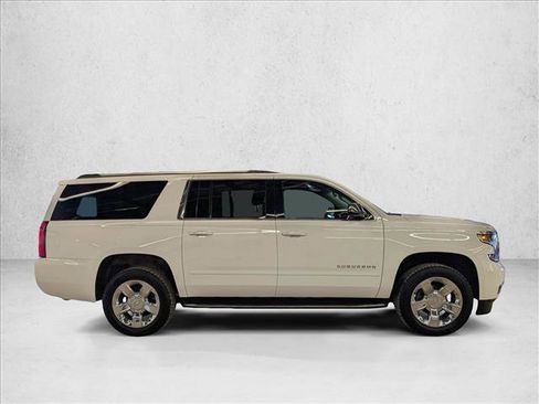 Used 2019 Chevrolet Suburban Premier image 4