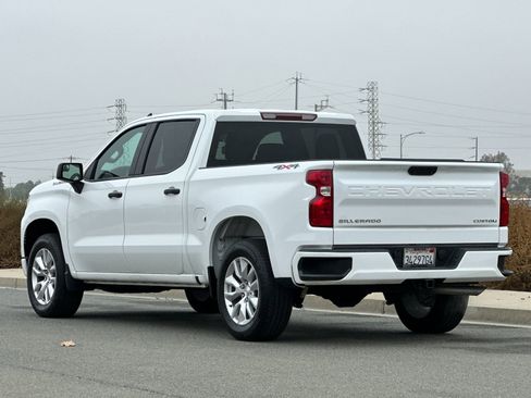 Used 2025 Chevrolet Silverado 1500 Custom image 6