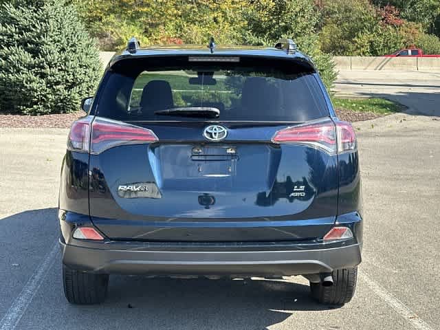 Used 2017 Toyota RAV4 LE AWD/4WD image 4
