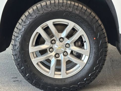 Used 2020 Chevrolet Silverado 1500 LT w/ All-Star Edition image 23