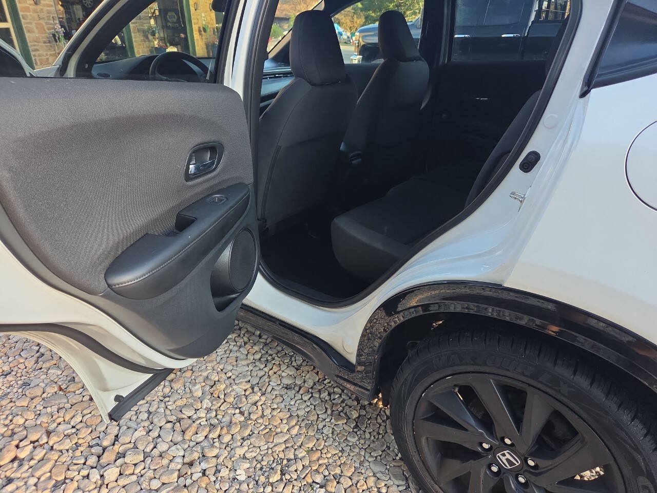 Used 2021 Honda HR-V Sport image 15
