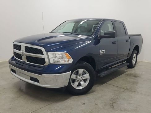 Used 2021 RAM 1500 Classic SLT image 31