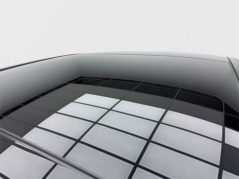 Used 2022 Mercedes-Benz E 350 Sedan w/ Driver Assistance Package image 13