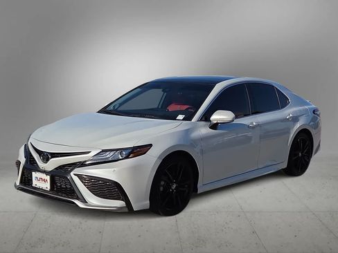 Used 2024 Toyota Camry XSE w/ Navigation Package FWD image 1