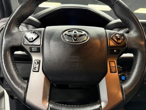 Used 2020 Toyota Tacoma TRD Sport w/ Technology Package AWD/4WD image 22