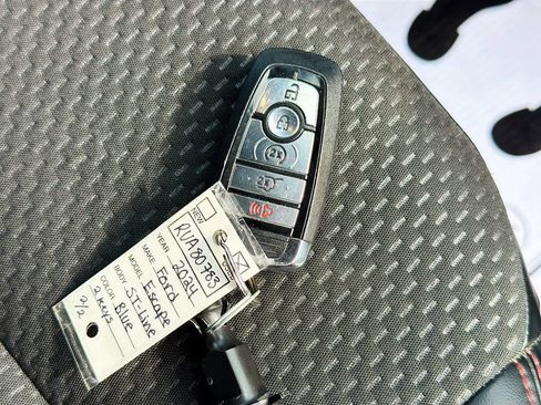 Used 2024 Ford Escape ST-Line w/ Tech Pack #1 AWD/4WD image 35