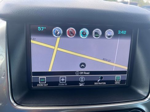 Used 2019 Chevrolet Suburban Premier image 16