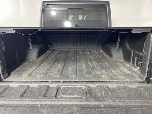 Used 2020 Jeep Gladiator Overland image 12