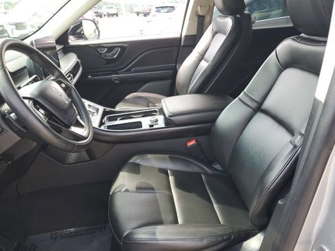 Used 2023 Lincoln Aviator 2WD image 18