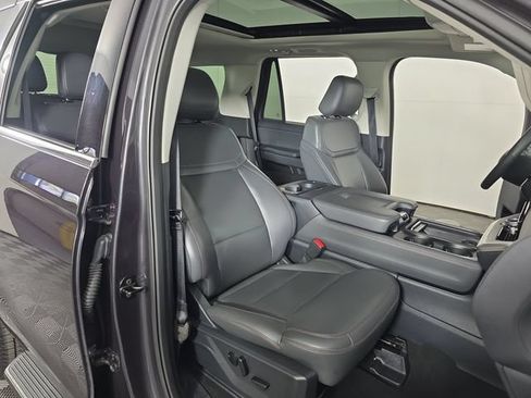 Certified 2025 Ford Expedition Active AWD/4WD image 31