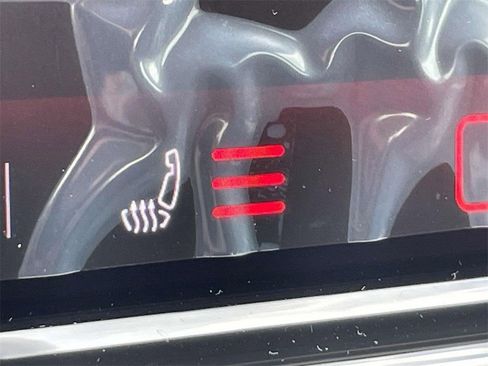 New 2025 Volkswagen Tiguan SE image 26