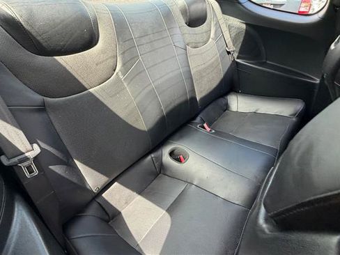 Used 2010 Hyundai Genesis 3.8 RWD image 15
