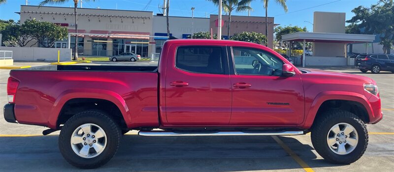 Used 2017 Toyota Tacoma SR5 RWD image 6