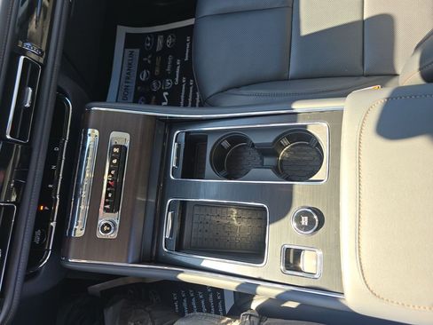 Used 2025 Lincoln Aviator Reserve w/ Illumination Package image 21