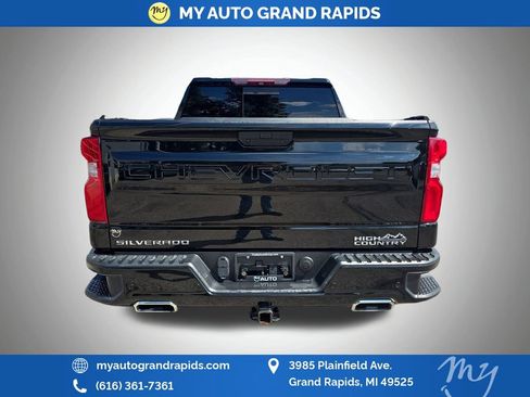 Used 2019 Chevrolet Silverado 1500 High Country w/ Technology Package AWD/4WD image 6