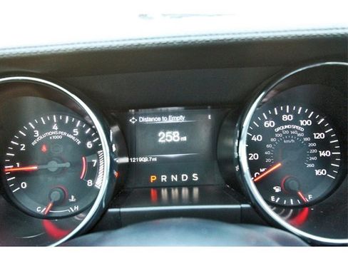 Used 2017 Ford Mustang Premium image 13