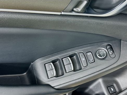 Used 2018 Honda Accord LX image 22