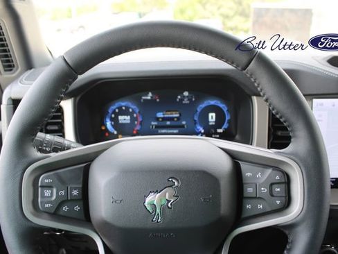 New 2026 Ford Bronco Outer Banks AWD/4WD image 17
