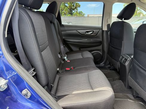 Used 2018 Nissan Rogue SV AWD/4WD image 20