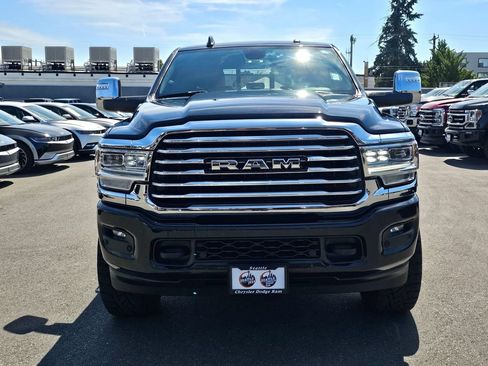 Used 2024 RAM 2500 Limited AWD/4WD image 3