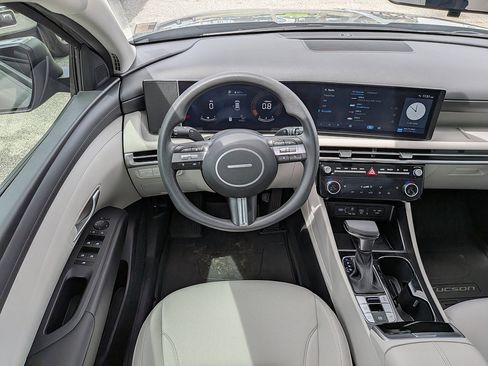 Used 2025 Hyundai Tucson SEL FWD image 33