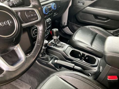 Used 2023 Jeep Wrangler Unlimited Sahara w/ Cold Weather Group AWD/4WD image 20